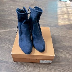 UNISA Dark Blue Fabric suede like boots size 9